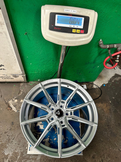 New 18X8.5 ET42 Vogue F06 Rim (4 wheel) Gloss Silver 5X112