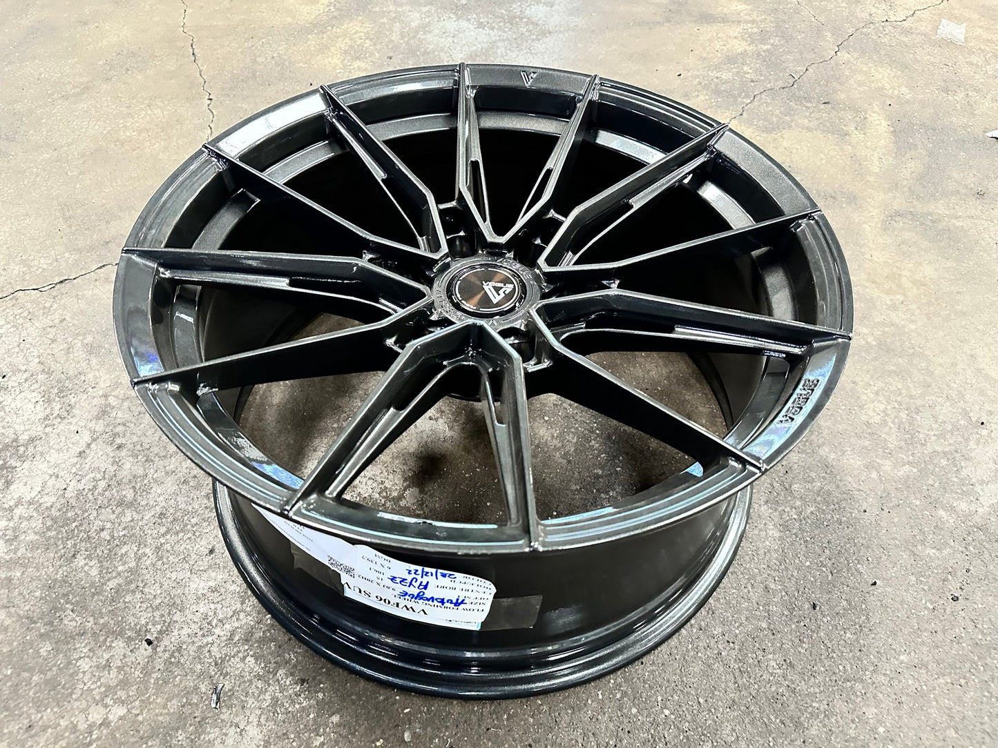 New 20X9 ET15 Vogue F06 Rim (4 wheel) Gloss Gunmetal 6X139.7