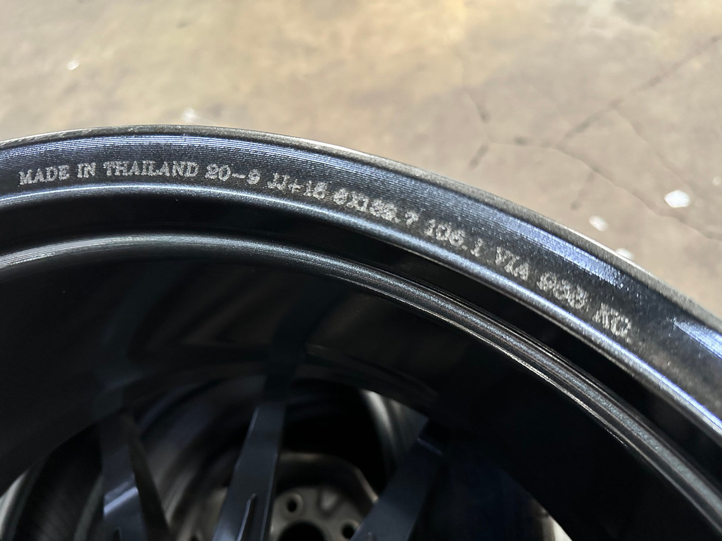 New 20X9 ET15 Vogue F06 Rim (4 wheel) Gloss Gunmetal 6X139.7