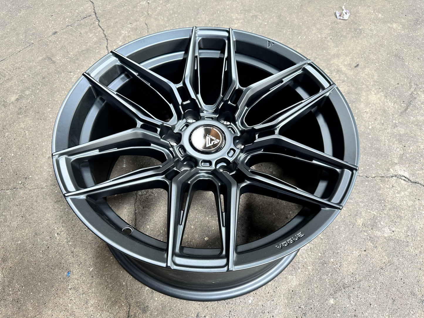 New 18X9 ET15 Vogue F07 Rim (4 wheel) Matt Black 6X139.7