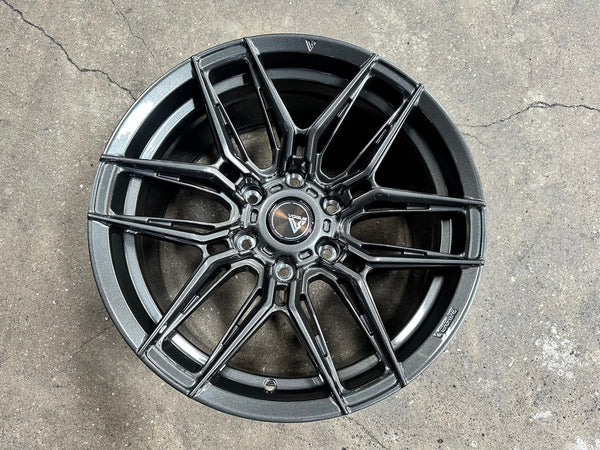 New 18X9 ET15 Vogue F07 Rim (4 wheel) Gloss Gunmetal 6X139.7