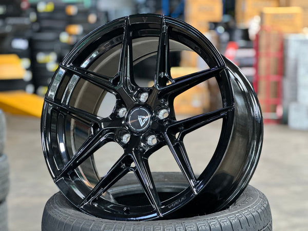 New 18X8.5 ET42 Vogue F08 Rim (4 wheel) Gloss Black 5X114.3