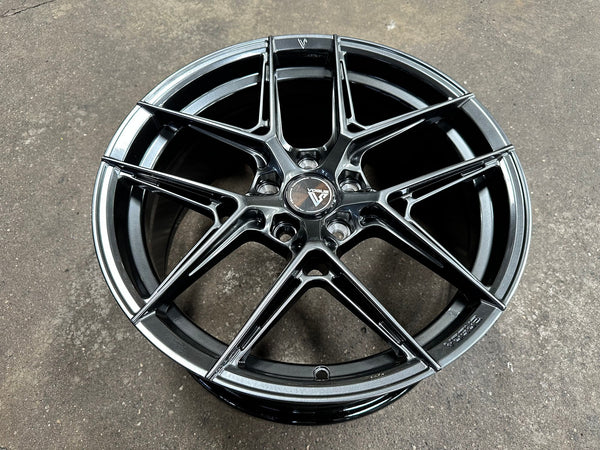 New 18X8.5 ET42 Vogue F08 Rim (4 wheel) Hyper Black 5X114.3