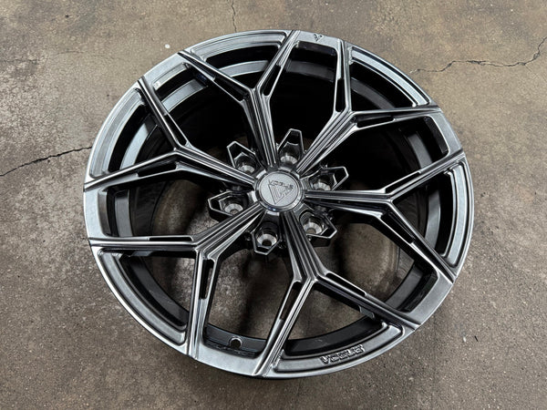 New 18X9 ET15 Vogue VWF10 SUV Rim (4 wheel) Hyper Black 6X139.7