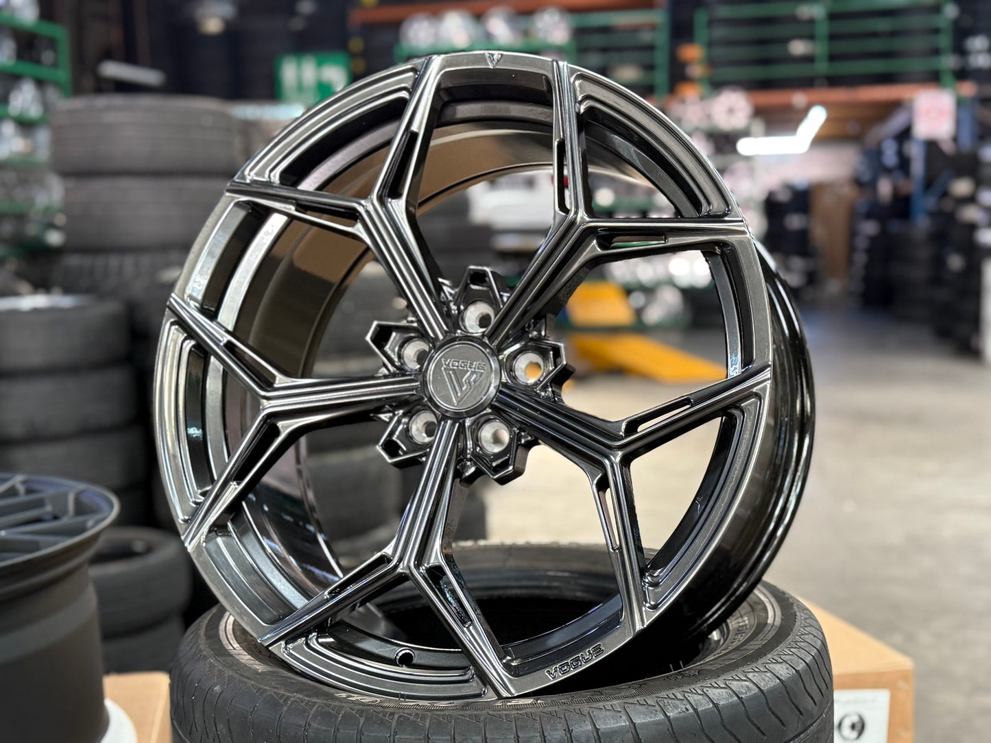 New 19X8.5 ET40 Vogue VWF 128 Rim (4 wheel) Hyper Black 5X108