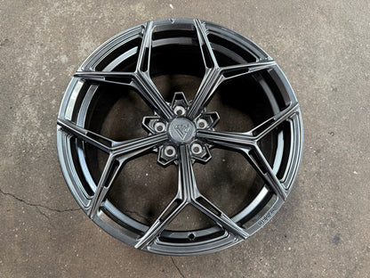 New 19X8.5 ET40 Vogue VWF 128 Rim (4 wheel) Hyper Black 5X108
