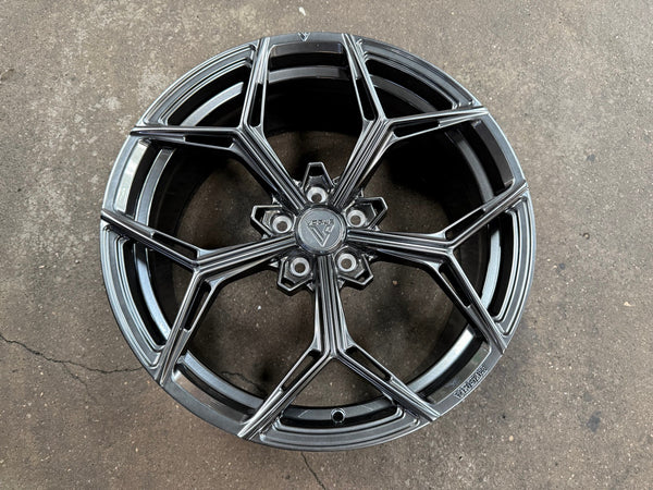 New 19X8.5 ET40 Vogue VWF 128 Rim (4 wheel) Hyper Black 5X108