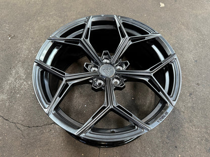 New 19X8.5 ET40 Vogue VWF 128 Rim (4 wheel) Hyper Black 5X108