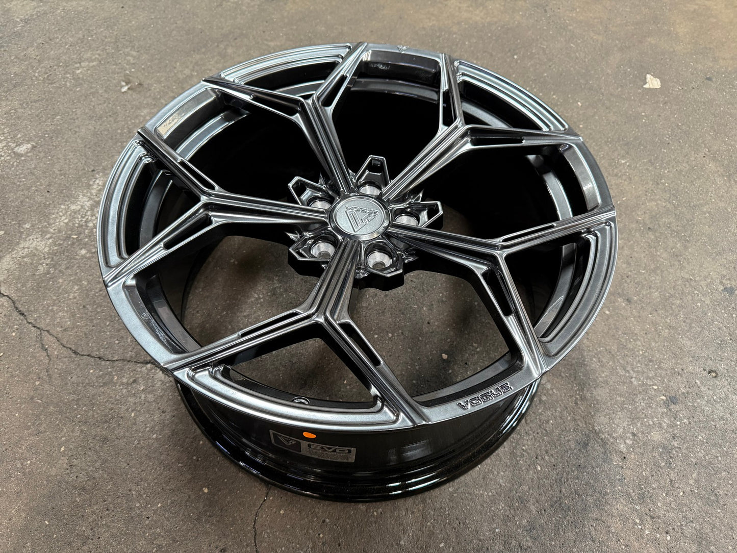 New 19X8.5 ET40 Vogue VWF 128 Rim (4 wheel) Hyper Black 5X108