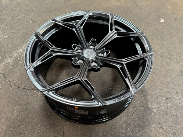 New 19X8.5 ET40 Vogue VWF 128 Rim (4 wheel) Hyper Black 5X108