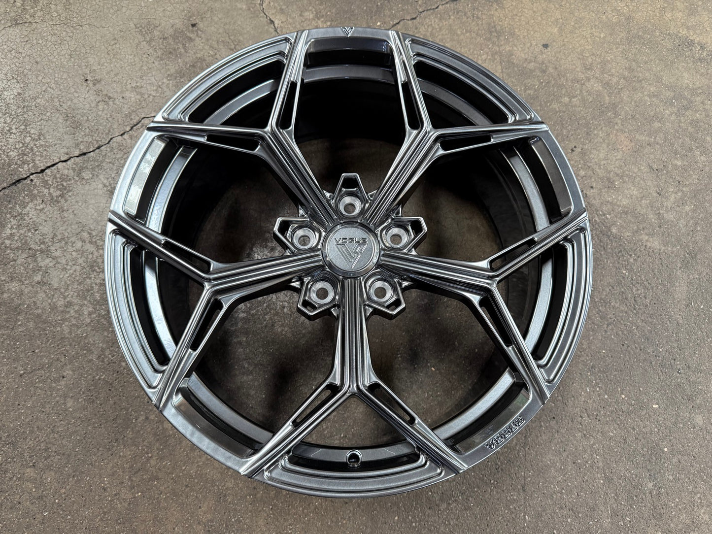 New 19X8.5 ET30 Vogue VWF 128 Rim (4 wheel) Hyper Black 5X112