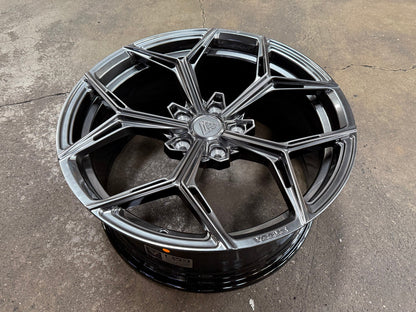 New 19X8.5 ET30 Vogue VWF 128 Rim (4 wheel) Hyper Black 5X112