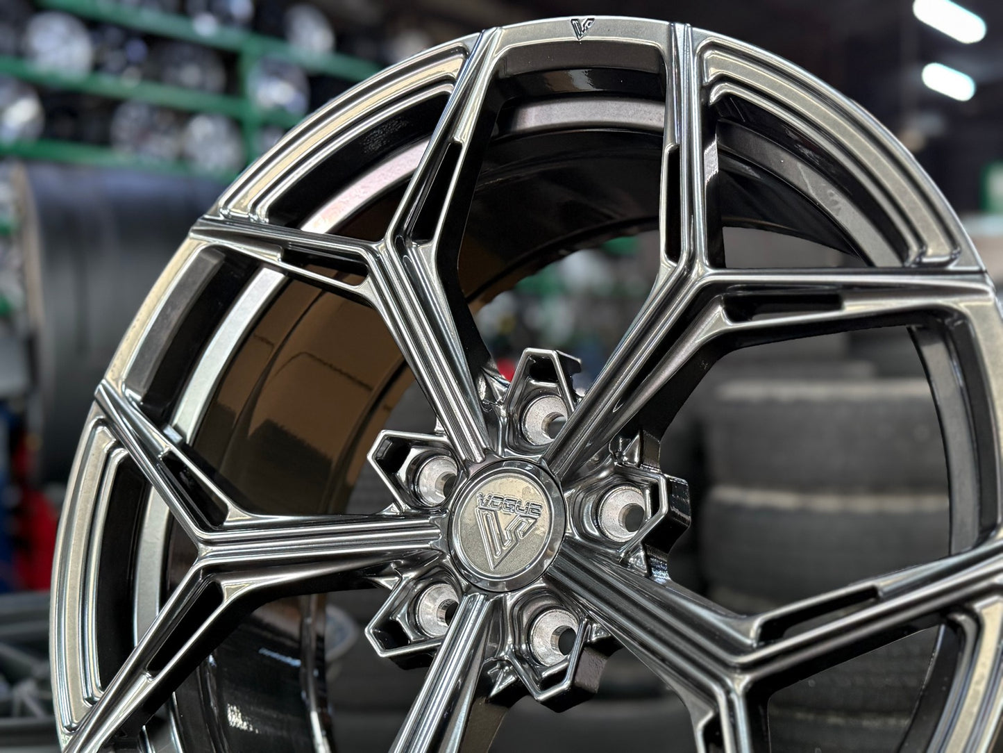 New 19X8.5 ET30 Vogue VWF 128 Rim (4 wheel) Hyper Black 5X112