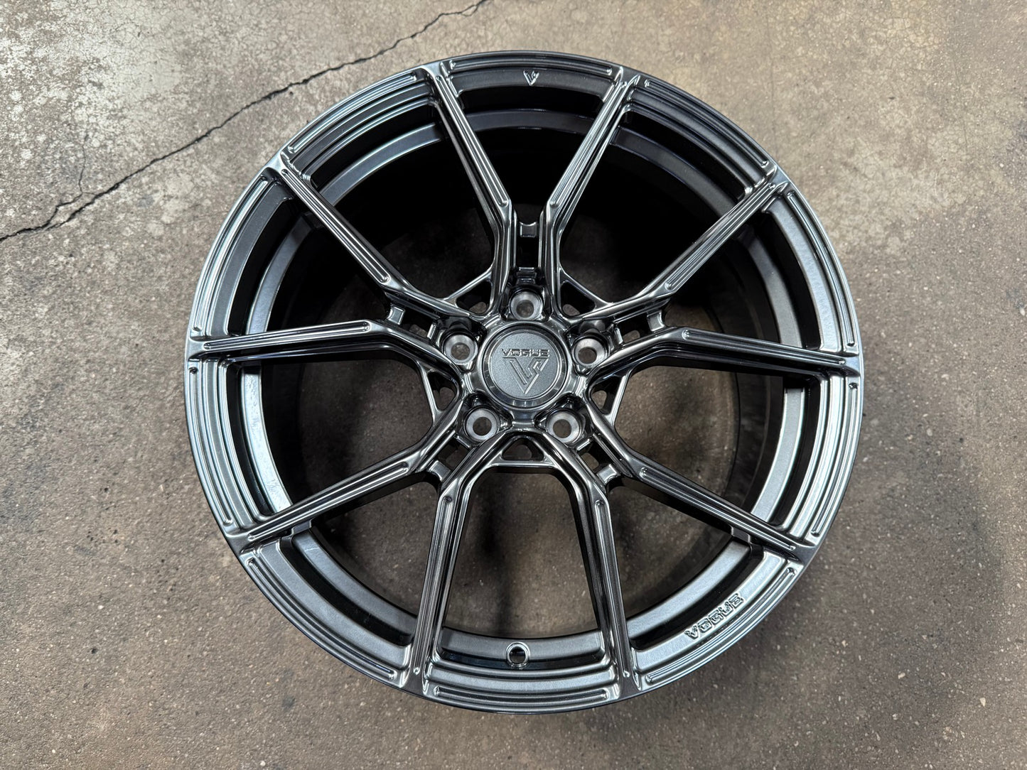 New 18X8.5 ET40 Vogue VWF168 Rim (4 wheel) Hyper Black 5X114.3