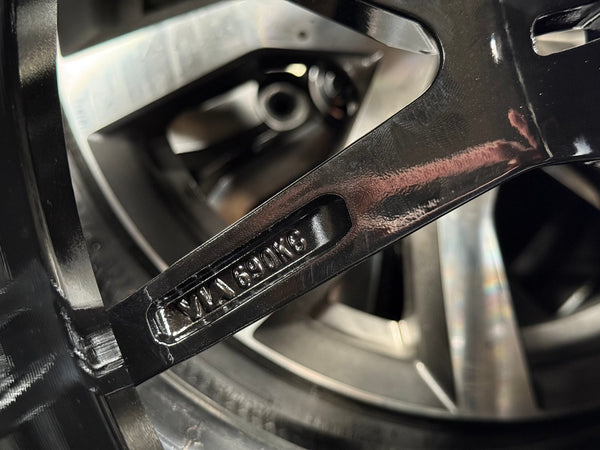 New 18X8.5 ET40 Vogue VWF168 Rim (4 wheel) Gloss Black 5X114.3