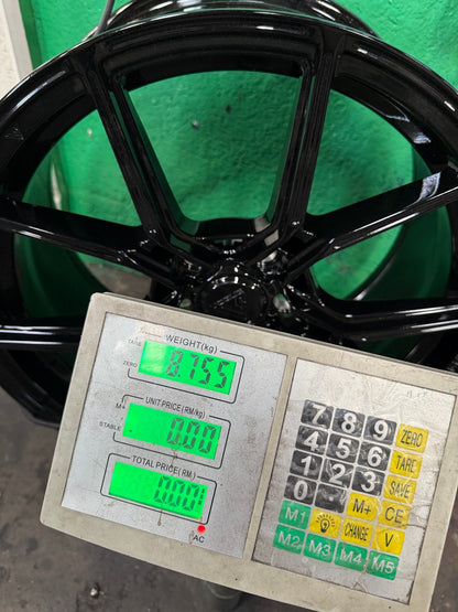 New 18X8.5 ET40 Vogue VWF168 Rim (4 wheel) Gloss Black 5X114.3