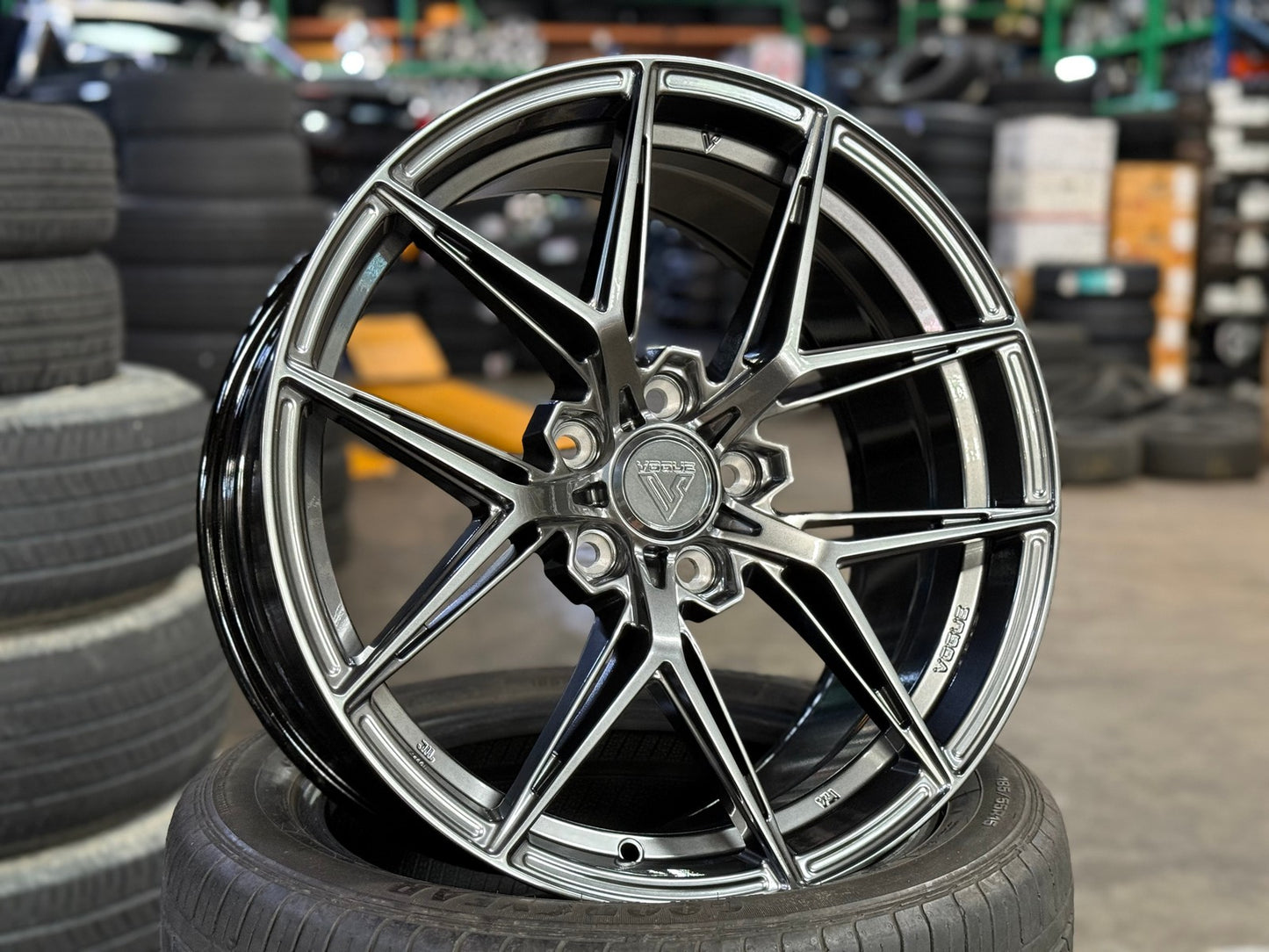 New 18X8.5 ET35 Vogue VWF218 Rim (4 wheel) Hyper Black 5X112