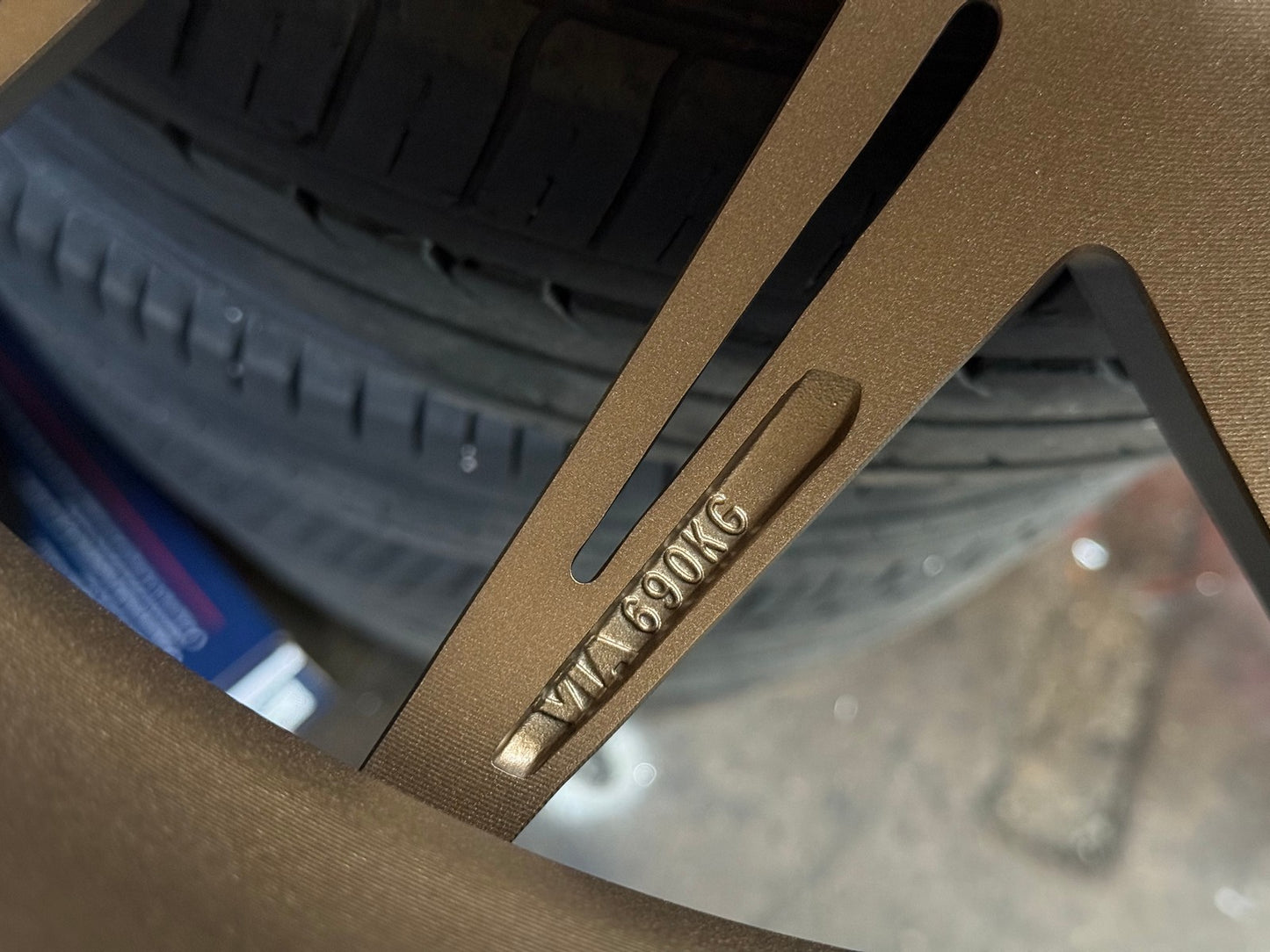 New 18X8.5 ET35 Vogue VWF218 Rim (4 wheel) Matt Bronze 5X114.3