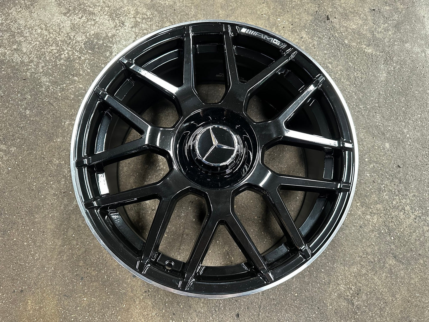 New 18X8 ET42 Mercedes AMG Design Rim (4 wheel) Gloss Black 5X112
