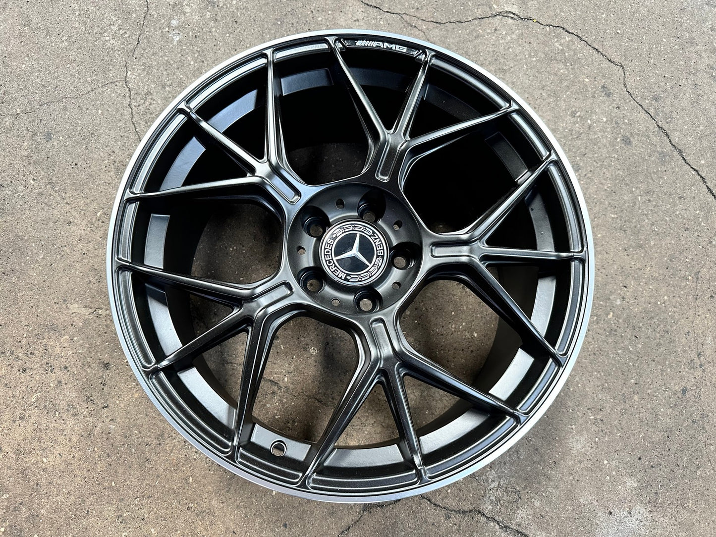 New 18X8.5 ET38 Mercedes Deisgn AMG GT Rim (4 wheel) Matt Black 5X112