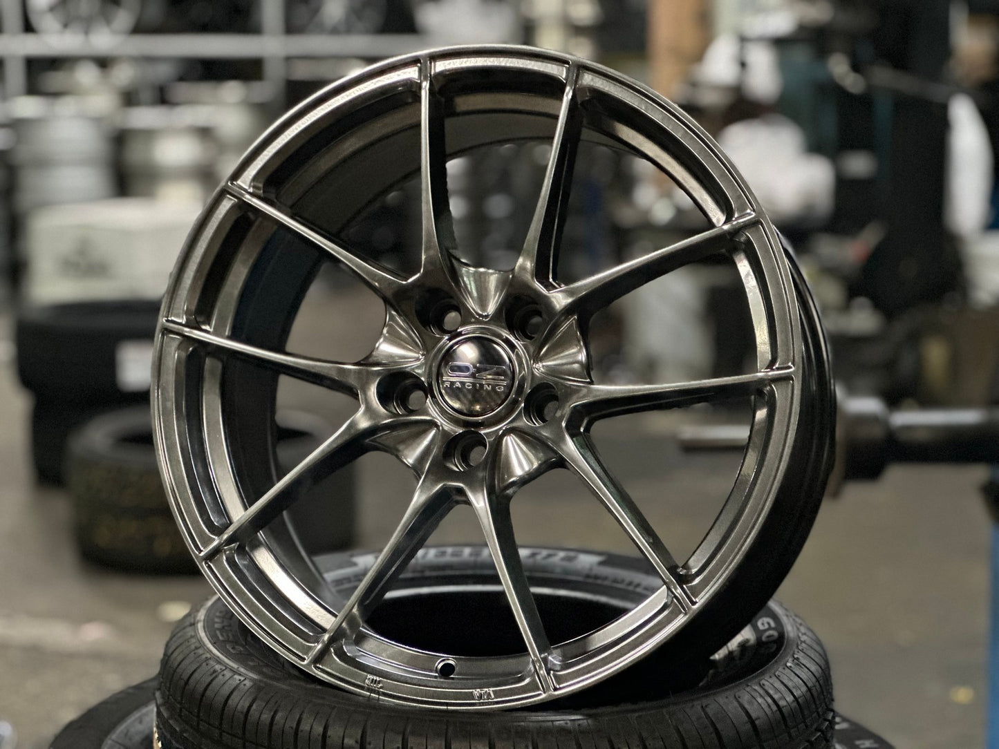 New 18X8 ET42 Z604Rim (4 wheel) Hyper Black 5X112